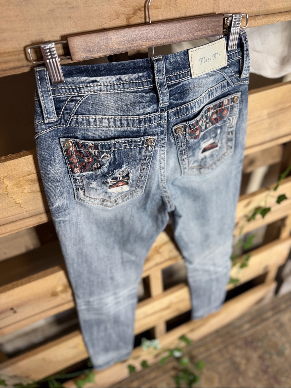 Miss Me Women's Light Blue Distressed Skinny Jeans with Embroidered Pockets - Picture 1 of 7